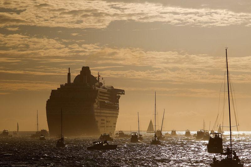 Le Queen Mary 2 s’apprête à repartir à la conquête de tous les océans pour son troisième voyage autour du monde. Il prendra la route vers l’est, au départ de Southampton et sillonnera les cinq continents.