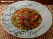 Minestrone de légumes d'hiver au lard fumé