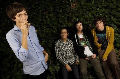 The Morning Benders - Big Echo