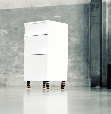 738-muuuz-soren-rose-rainbow-reflect-cabinet-2 Rainbow Reflect Cabinet par Soren Rose