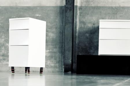 738-muuuz-soren-rose-rainbow-reflect-cabinet-5 Rainbow Reflect Cabinet par Soren Rose