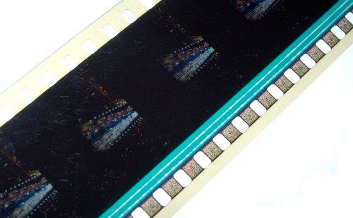 UN FILM, COMMENT L'ENTENDRE ? http://lmuller69.free.fr/blog/photo-cinema-04.jpg