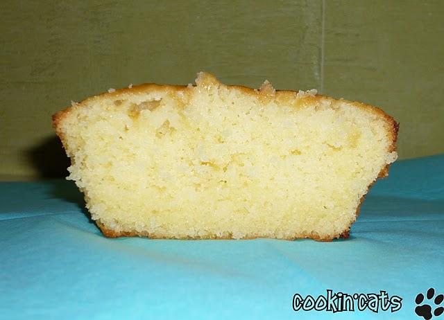 CAKE AU CITRON EXTRA MOELLEUX CAKE AU CITRON EXTRA MOELLEUX