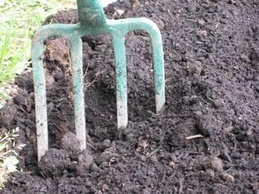 Compost : il aime se faire « brasser »!!! Compost : il aime se faire « brasser »!!!