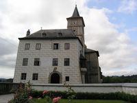 Visiter: Le joli château de Rožmberk