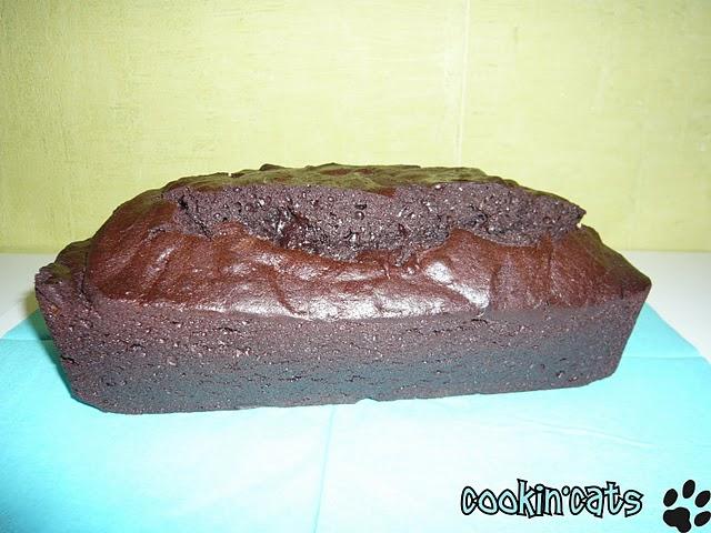 CAKE AU CHOCOLAT ET FLEUR DE SEL CAKE AU CHOCOLAT ET FLEUR DE SEL