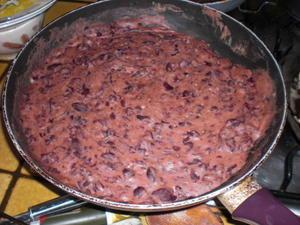 FRICOLES CON QUESO (HARICOTS AU FROMAGE) C0117.jpg