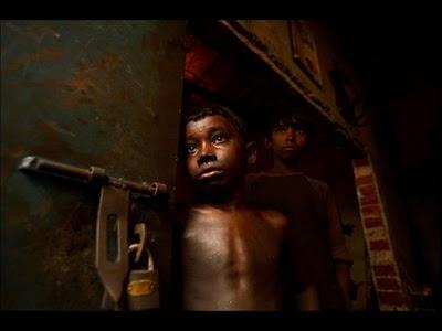 L'ENFANCE VOLEE L'ENFANCE VOLEE