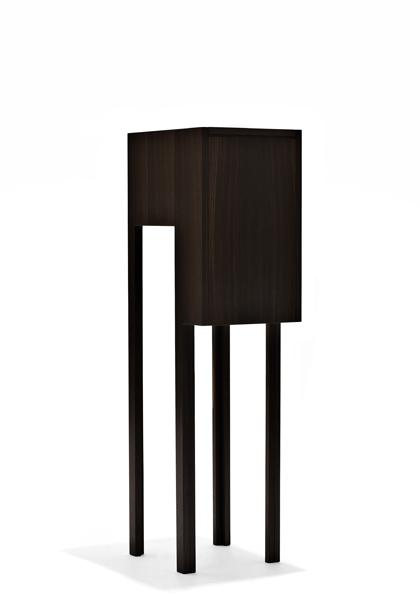 763-muuuz-leggy-cabinets-ditte-hammerstorm-3 Leggy Cabinets par Ditte Hammerstrøm