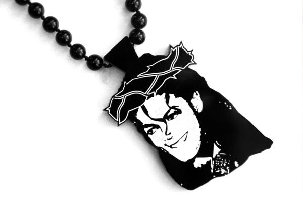 Michael Jesus Piece... http://i40.tinypic.com/bex4xe.jpg