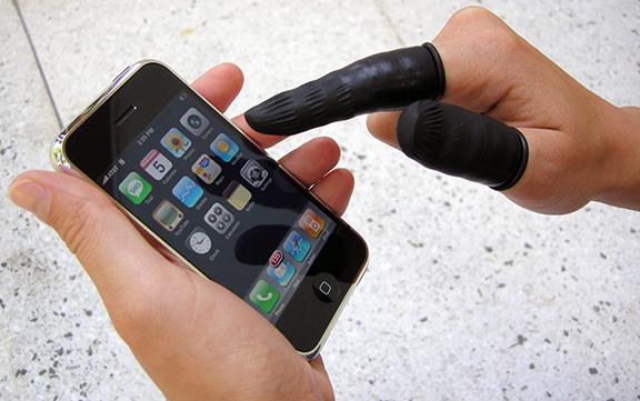 Design Geeks - iPhone fingers Design Geeks - iPhone fingers