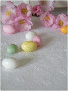 ENFIN ...La table de Pâques a pris quelques couleursFraic... DSCF3266b