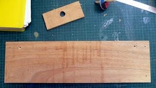 Un porte-manteau pour amateurs de baby-foot Un porte-manteau pour amateurs de baby-foot