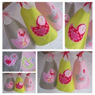 lit bebe gigoteuse baboir cadeau naissance chiffons et compagnie Chiffons bavoir poussin