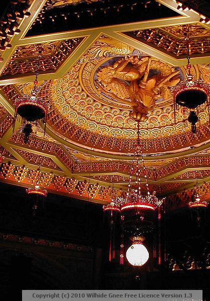 image_1 Le theatre de la Cinquieme Avenue