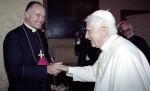 Bernard Fellay et Benoît XVI.jpg