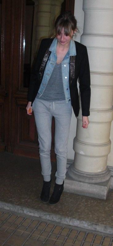 Une fille 2 styles... Image and video hosting by TinyPic