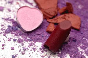 Comment choisir son fard à paupière? fotolia_14025989_xs