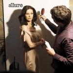 Catherine Zeta-Jones pose nue pour Allure !