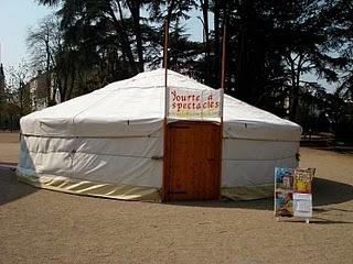 Une Yourte au jardin des Prébendes Une Yourte au jardin des Prébendes