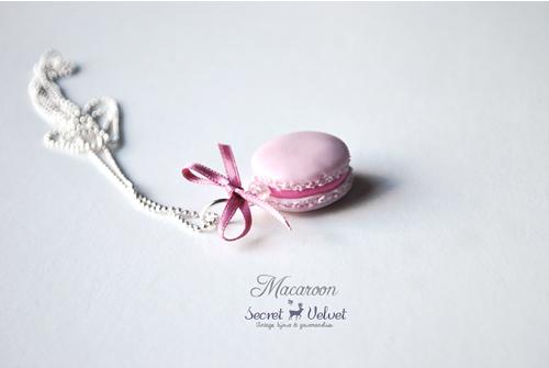 secret-velvet macaron