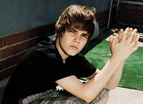 Justin Bieber ... le pro du breakdance ... en vidéo Justin Bieber ... le pro du breakdance ... en vidéo