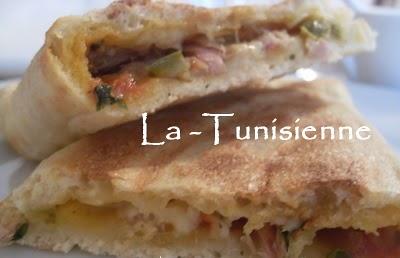 Galette tunisienne farcie - khobez mahchi Galette tunisienne farcie - khobez mahchi