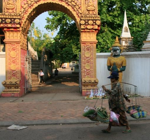 vientiane-arche-temple.1270284378.jpg