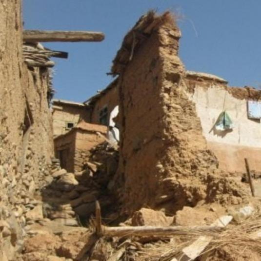 Province de Samangan, Afghanistan, 18 Avril 2010, important séisme de magnitude 5,6 destructeur et meutrier.