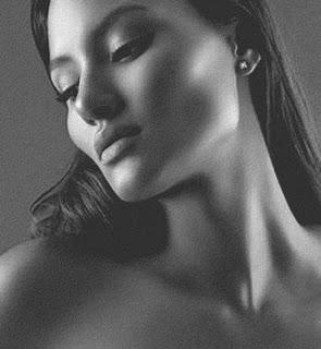 un nettoyage de peau tout en douceur avec notre pack beauté Karin Herzog