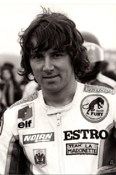 cherche moto désespéremment pour remplacement urgent d’un ministre… cherche moto désespéremment pour remplacement urgent d’un ministre…