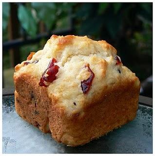 Muffins citron et canneberges Muffins citron et canneberges