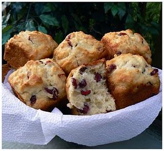 Muffins citron et canneberges Muffins citron et canneberges