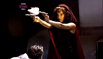 Confidential 5X02 - All about the girl vlcsnap-2010-04-14-19h59m39s213.png