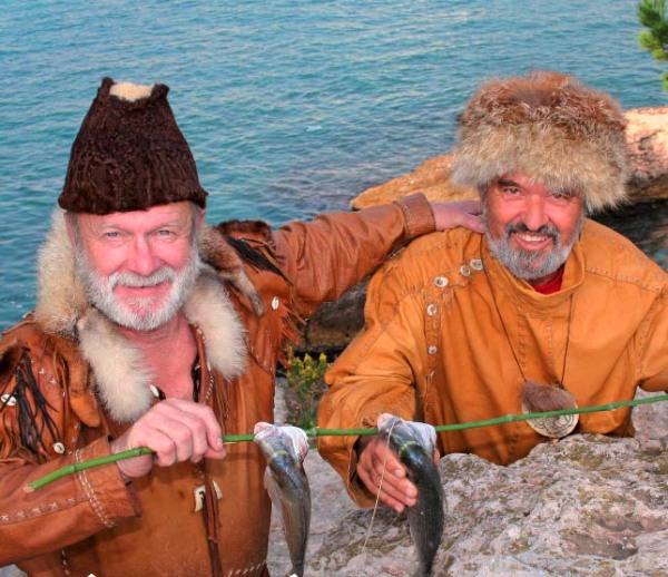 PREHISTOIRE LA PÊCHE STYLE « CRO-MAGNON »/FISHING « FLINSTONES » STYLE