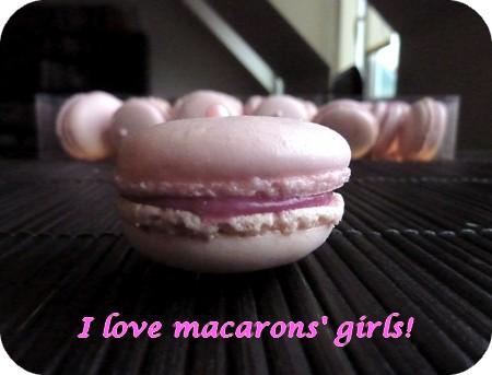 Un amour de macarons à la rose et aux framboises.. Un amour de macarons à la rose et aux framboises..