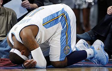 Melo réclame de l'aide Melo réclame de l'aide