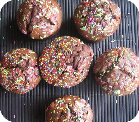 Mes muffins aux trois chocolats pour le Muffin Monday #18...ou comment évoquer muffins trois chocolats pour Muffin Monday #18...ou comment évoquer