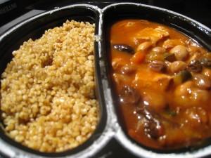 Tajine de poulet aux pruneaux et aux amandes open Tajine de Poulet Pruneaux et Amandes – Monoprix