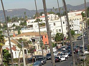 Descente de police dans un quartier de Los Angeles AI - Introduction 01