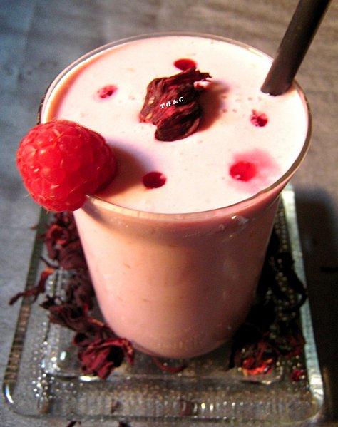 Lassi à la Framboise parfumé à l'Hibiscus