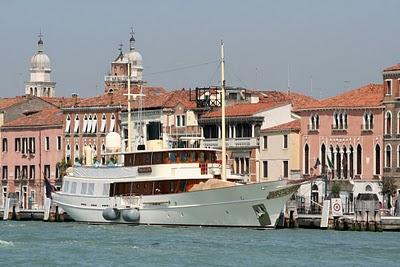 Le yacht de Johnny Depp est à Venise