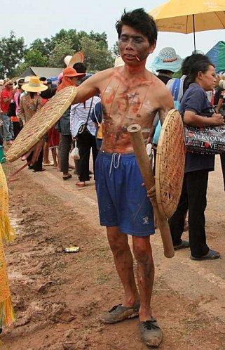 28 avril: « Ban That World Rocket Festival » Visages de fête. DSCF4278