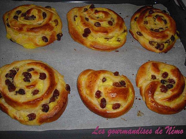 Pains aux raisins pains-raisins--6-.JPG