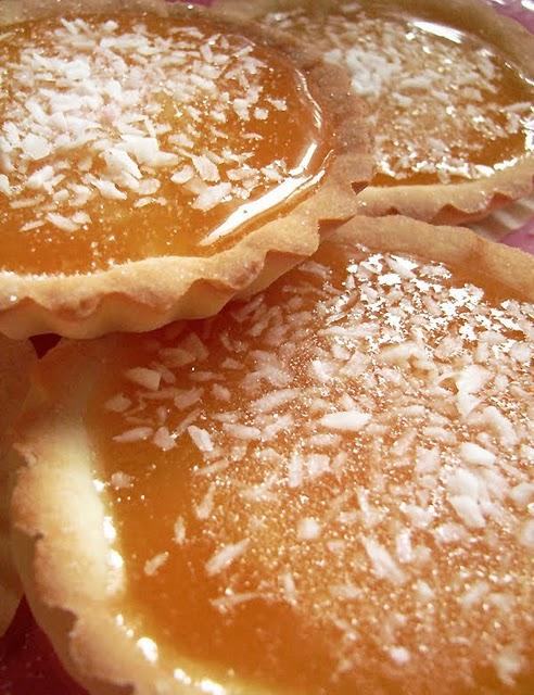 Tartelettes au caramel de lait de coco Tartelettes au caramel de lait de coco