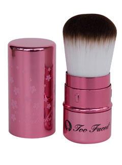 Kabuki - Too Faced Bad, very bad beauty-bloggueuse…