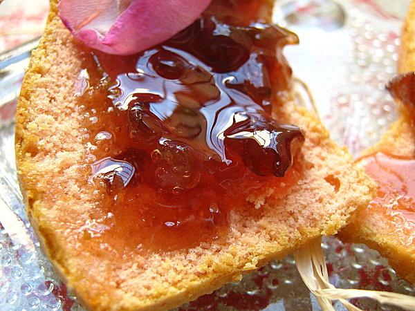 Confiture de Roses et de Fleurs d'Acacia Photo-2589.jpg