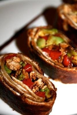 MES BOUCHEES CROUSTILLANTES POULET/POIVRON/AVOCAT ET SIROP DE BALSAMIQUE...
