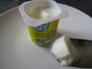 Les yaourts blancs: Monoprix Bio 0%, Vrai, Danone nature & Les 2 vaches