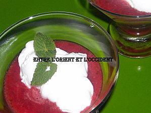 Soupe de fraise et son nuage vanillé nabila-042-1-copie-1.jpg